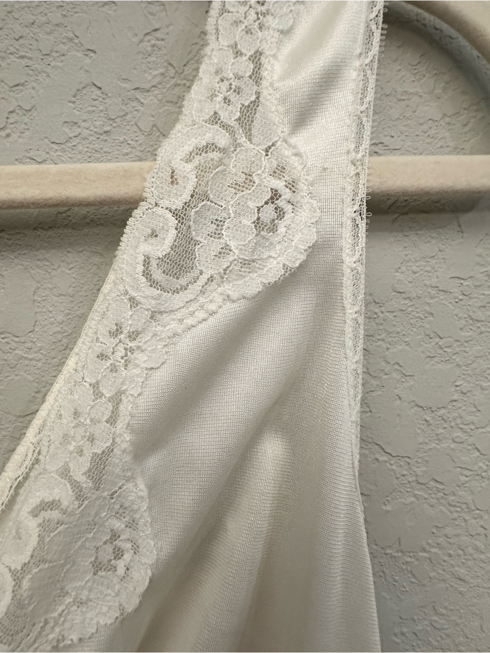 Elegant White Lace-Trim Slip Dress - Picture 5 of 7